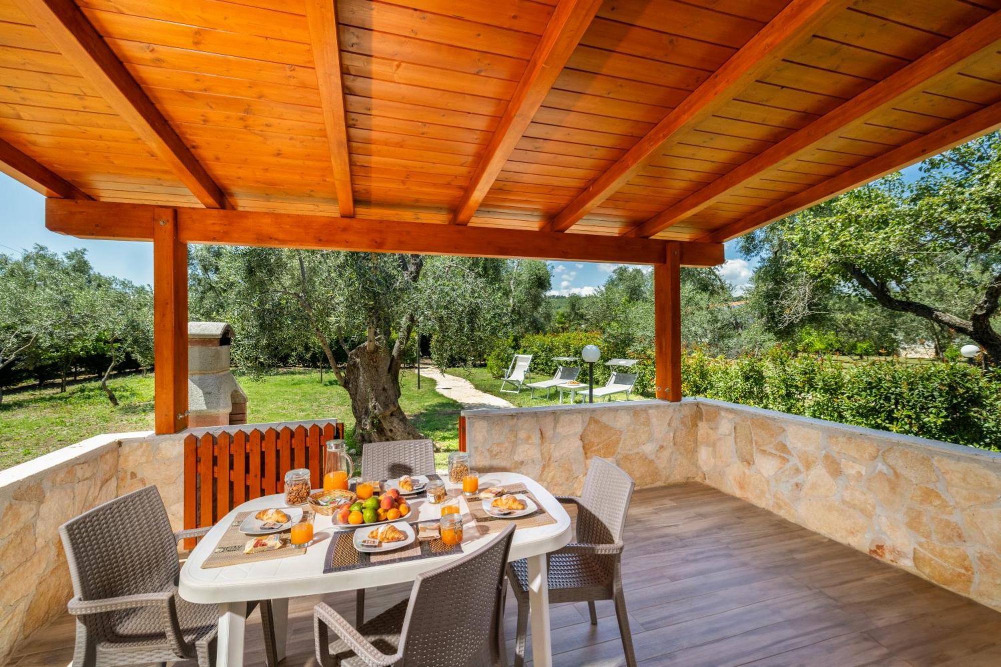 Agriturismo I Tesori Del Sud Vieste, Puglia Екстериор снимка